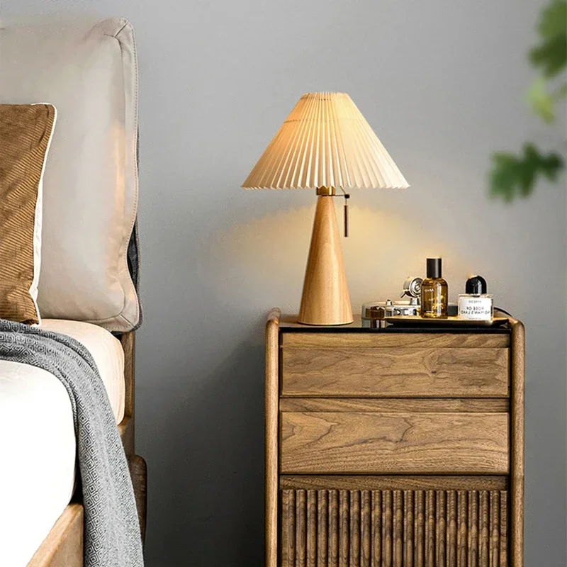 Retro Pleated Table Lamp Nordi - Solar Lamp 评论和价格